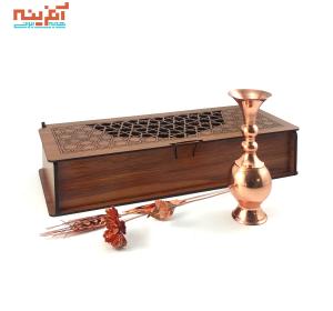 گلدان مسی به همراه شاخه گل و گندم مسی
